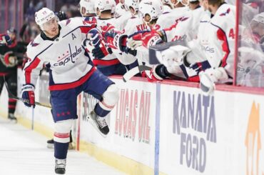 Quelle première période pour les @capitales !  Ils en ont marqué quatre en 20 minutes...