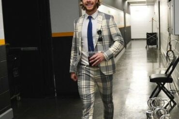 SEMAINE DE LA MODE LNH (FIN) ...