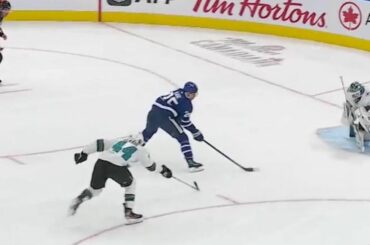 Pas une mauvaise façon de marquer votre premier but avec votre nouveau club.  ...