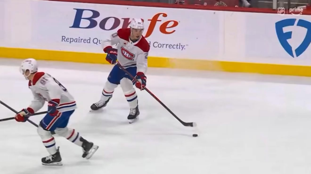 Les chevilles de Yakov Trenin disparaissent