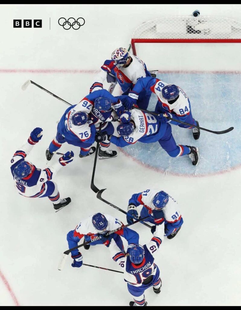 Les TO et les équipes olympiques devraient réévaluer les couleurs des maillots pour les prochains matchs, certaines prêtant à confusion