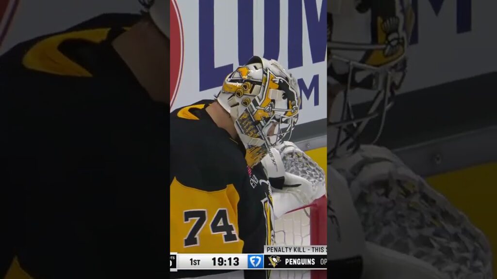 🇫🇮 Aho entre dans l&rsquo;histoire des Hurricanes avec un but ! 🇫🇮