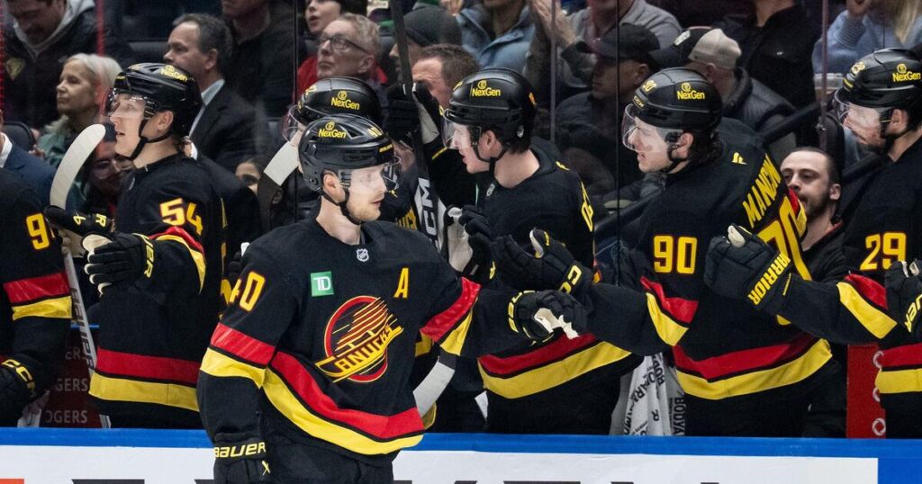 « Il a complètement changé sa mentalité » : le travail de Pettersson brille dans la victoire des Canucks de Vancouver