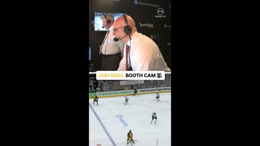 Un aperçu du stand des Bruins de NESN : Judd Sirott appelle le PREMIER but des Bruins d&rsquo;Henri Jokiharju