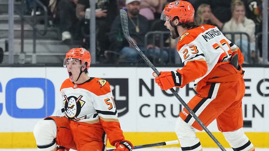 Ducks FORCE OT dans le match 5 sur le but tardif de Zellweger !